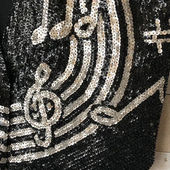 Stunning Sequin Musical Note Vest - Black and Silver - Picture 6 of 14